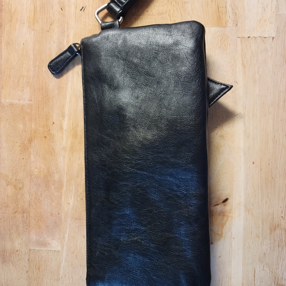 Black Faux Leather Wristlet Wallet - Picture 2 of 3